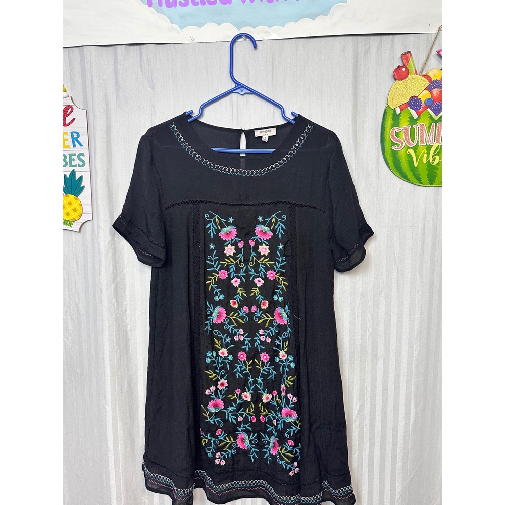 Umgee USA Black Floral Embroidered Boho Shift Dress Womens Small Short Sleeve - Picture 2 of 2